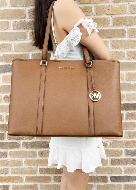 michael kors womens laptop bag|Mehr.